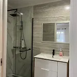 Casa de Férias Cozy In Historic Downtown - Farm Views - Walk To *