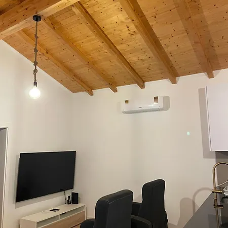 Σπίτι διακοπών Cozy In Historic Downtown - Farm Views - Walk To Foz do Arelho