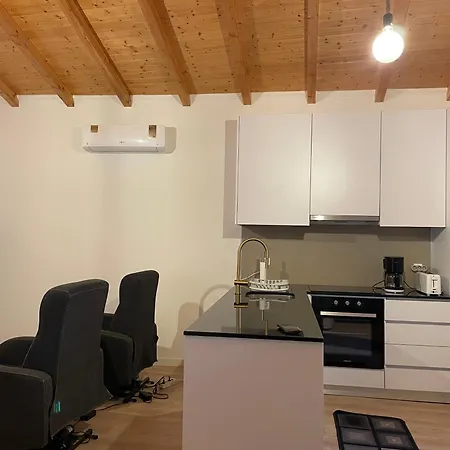 Σπίτι διακοπών Cozy In Historic Downtown - Farm Views - Walk To Foz do Arelho