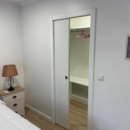 Cozy In Historic Downtown - Farm Views - Walk To Foz do Arelho