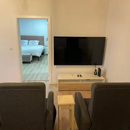 Σπίτι διακοπών Cozy In Historic Downtown - Farm Views - Walk To Foz do Arelho