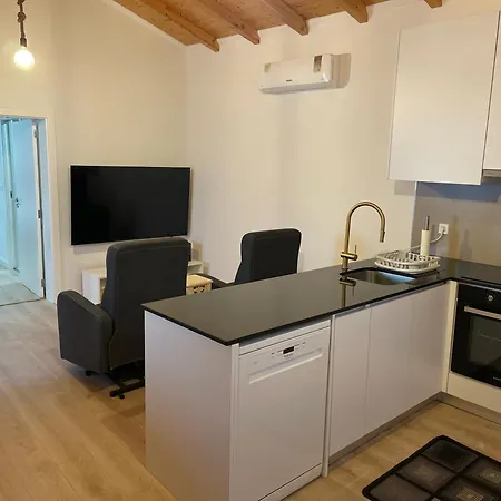 Cozy In Historic Downtown - Farm Views - Walk To Σπίτι διακοπών *