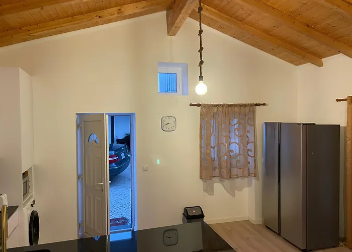 Cozy In Historic Downtown - Farm Views - Walk To Дом отдыха