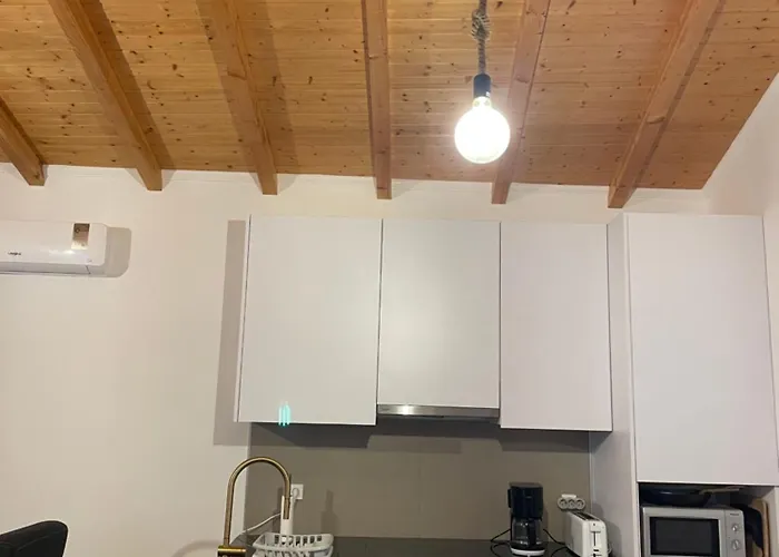 Cozy In Historic Downtown - Farm Views - Walk To *