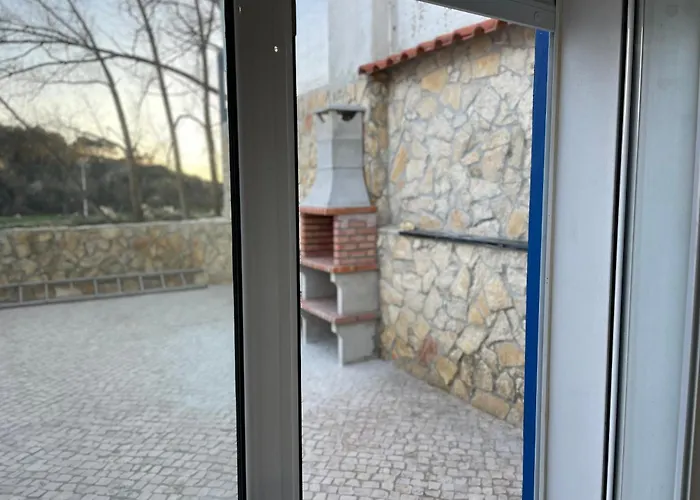 Дом отдыха Cozy In Historic Downtown - Farm Views - Walk To